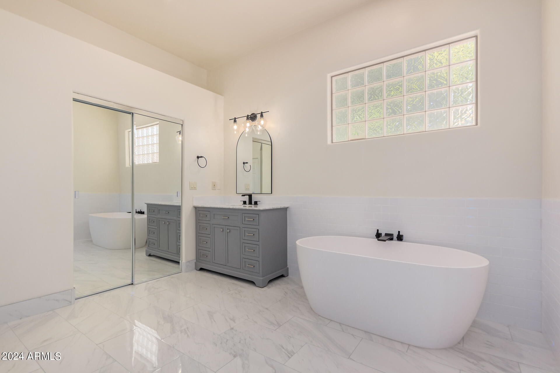 6128 W ALAMEDA Road