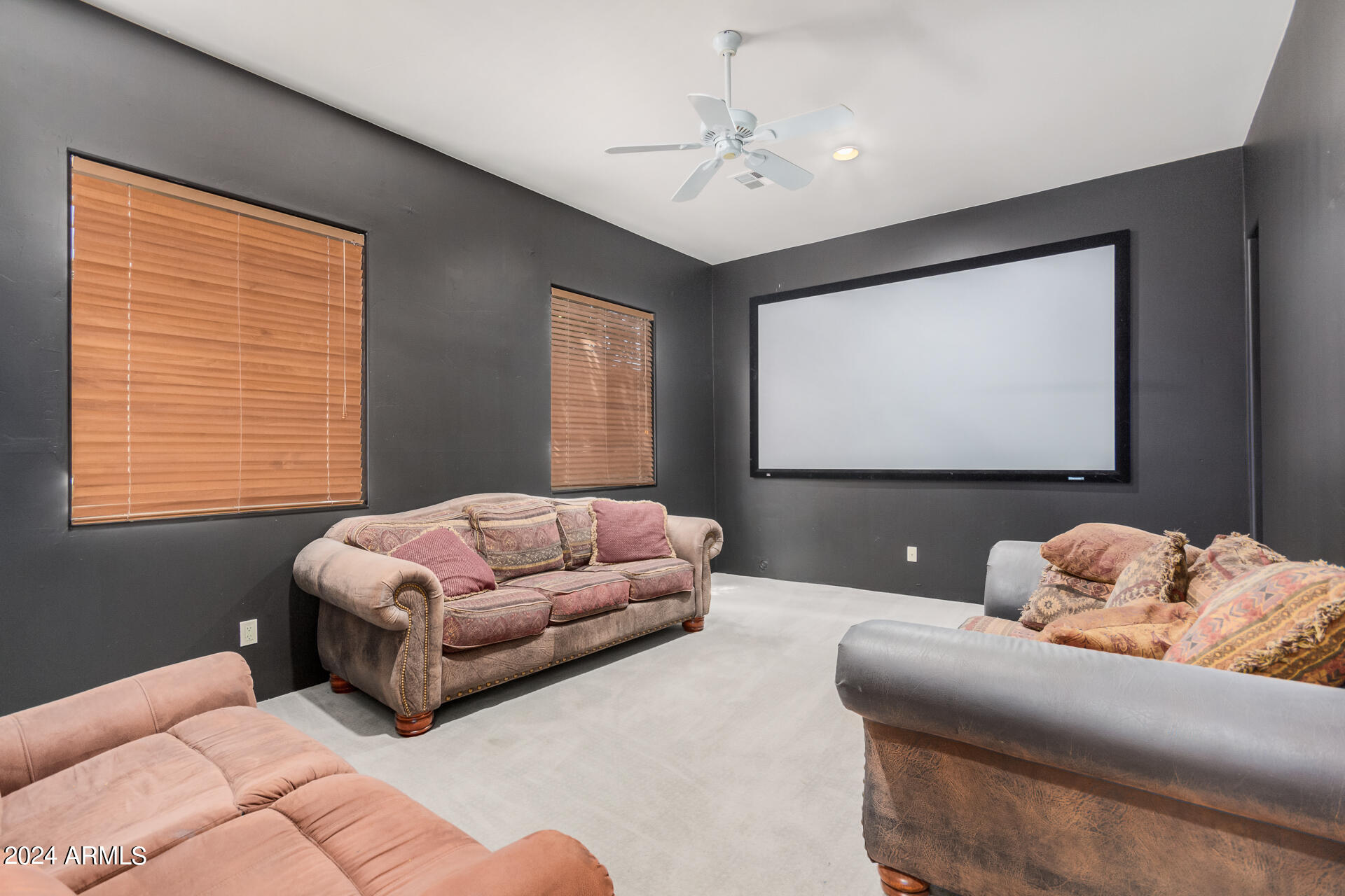 6128 W ALAMEDA Road