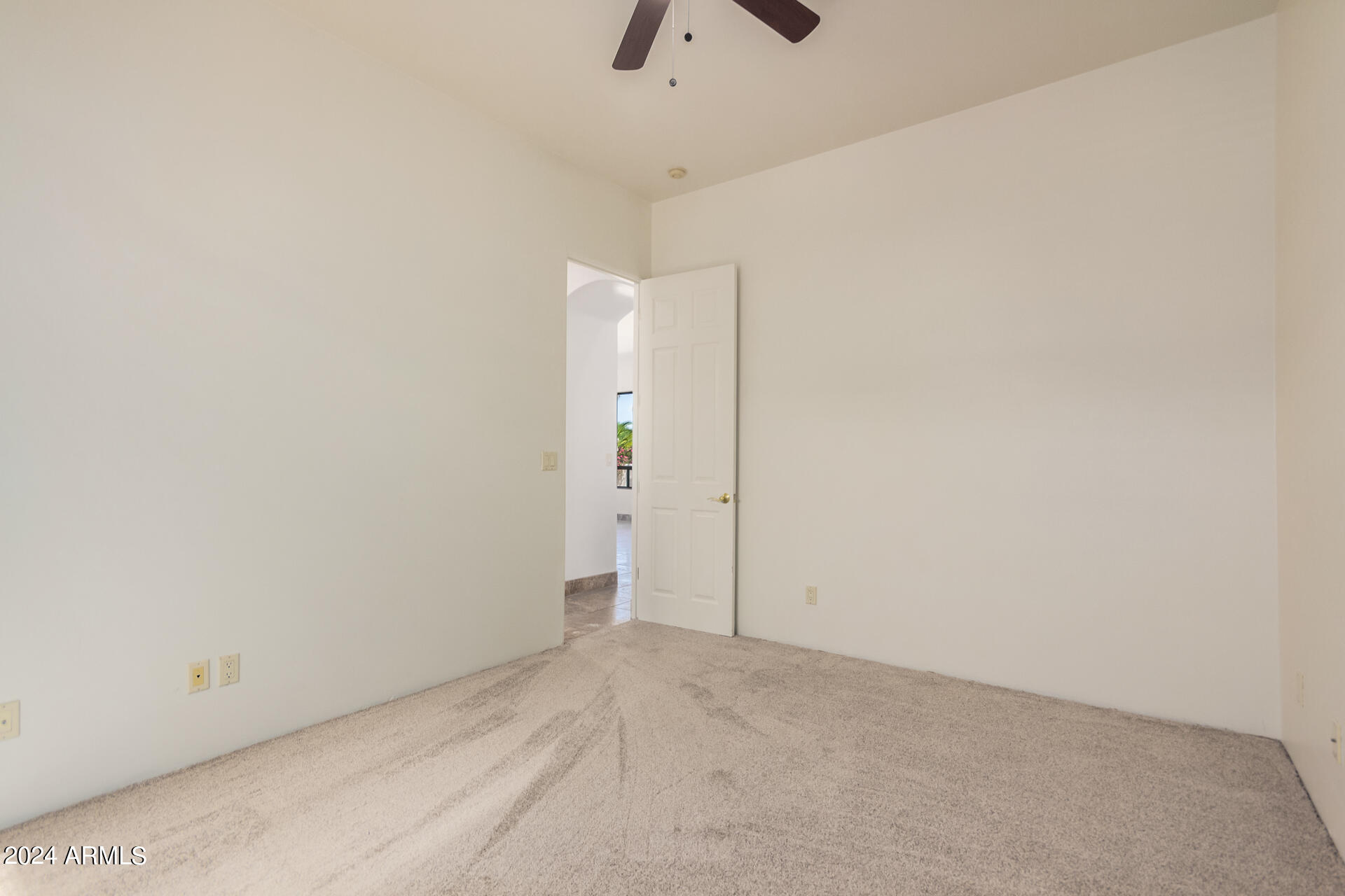 6128 W ALAMEDA Road