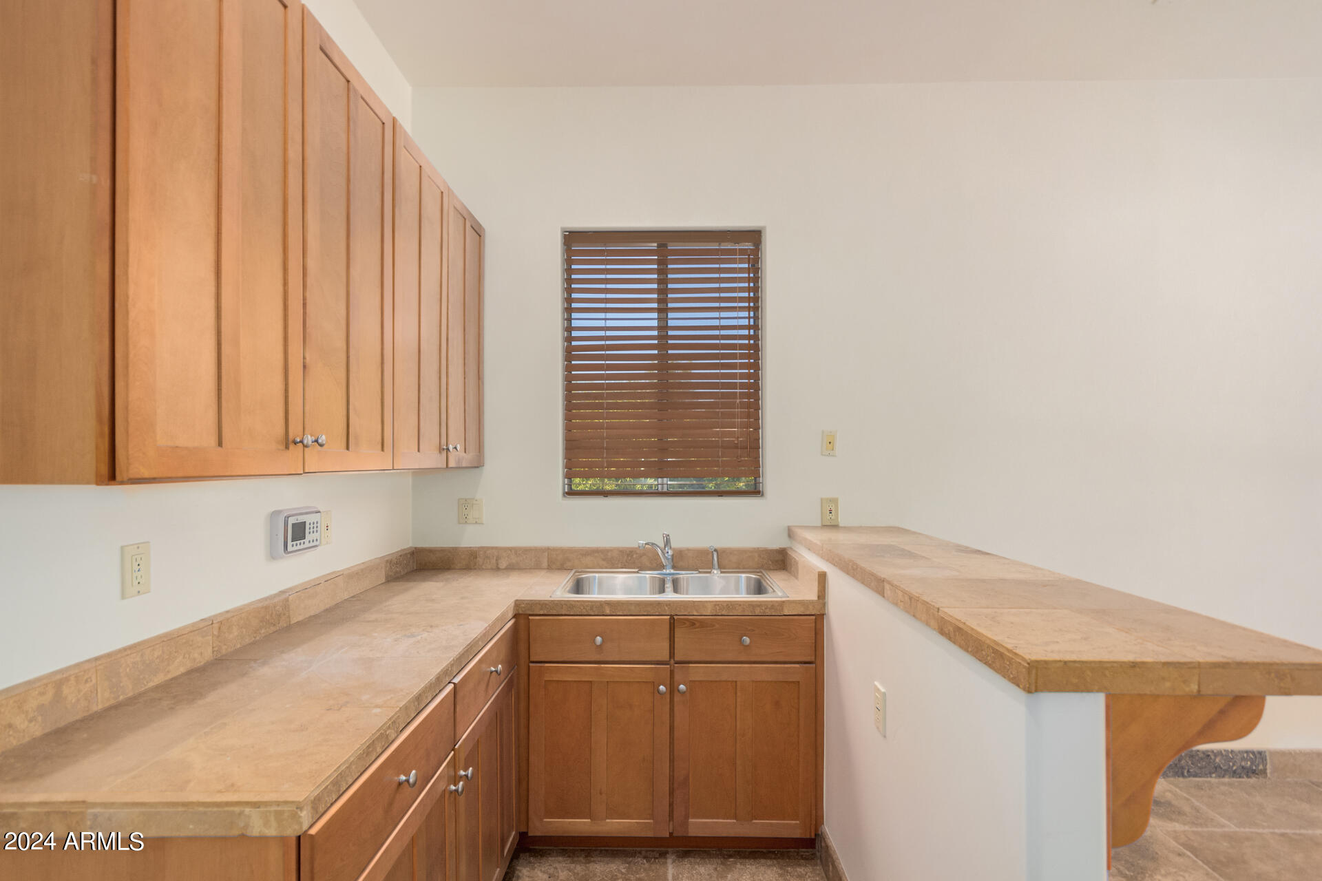 6128 W ALAMEDA Road