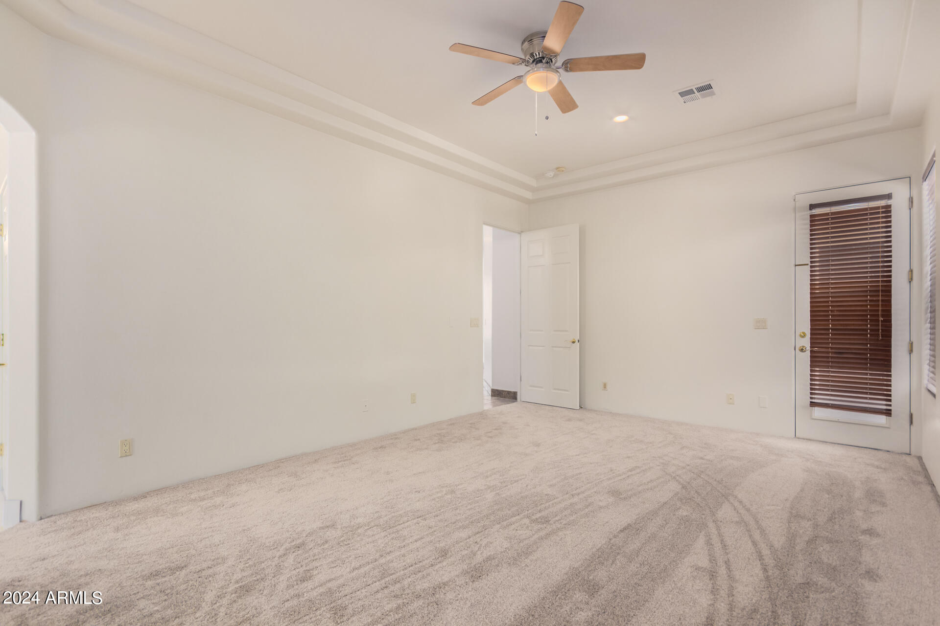 6128 W ALAMEDA Road