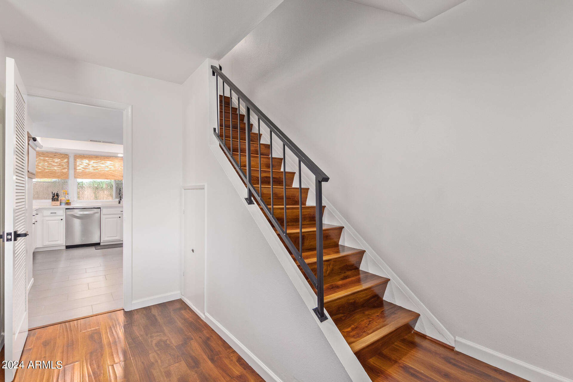 4917 N GRANITE REEF Road