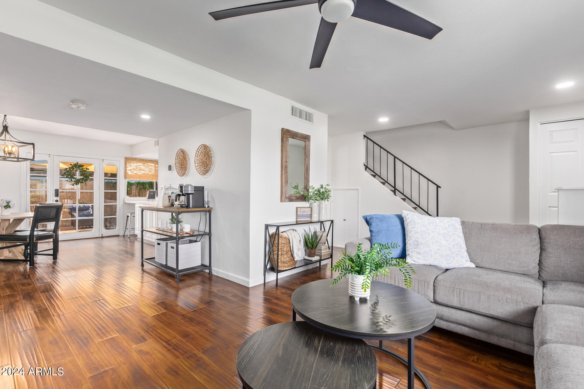 4917 N GRANITE REEF Road