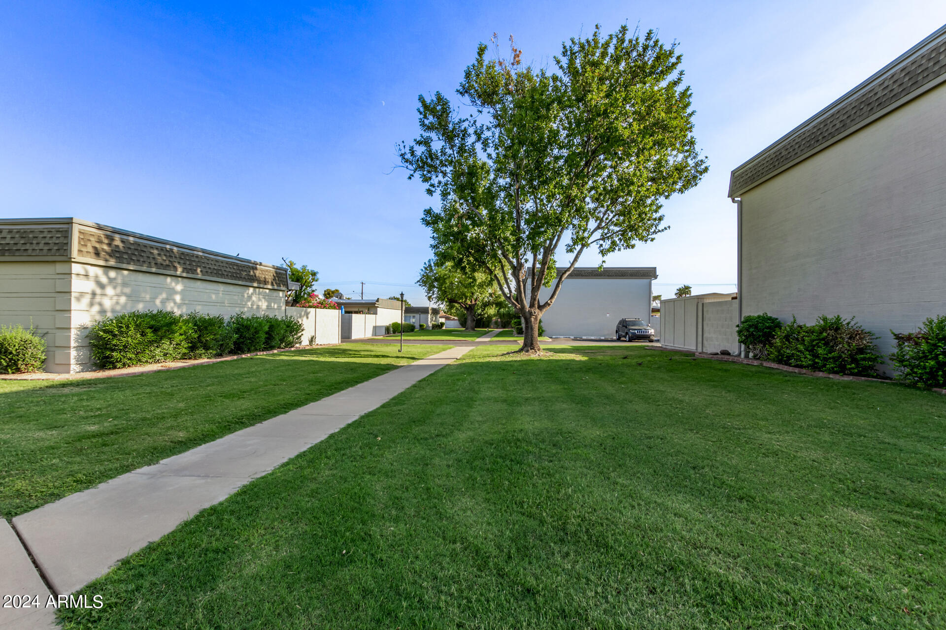 4917 N GRANITE REEF Road