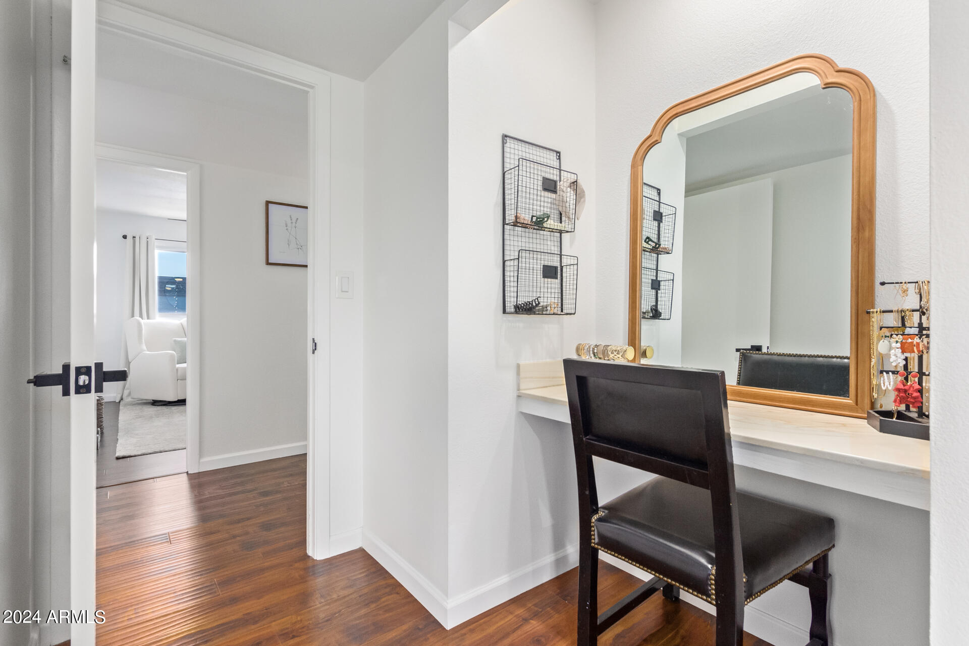 4917 N GRANITE REEF Road