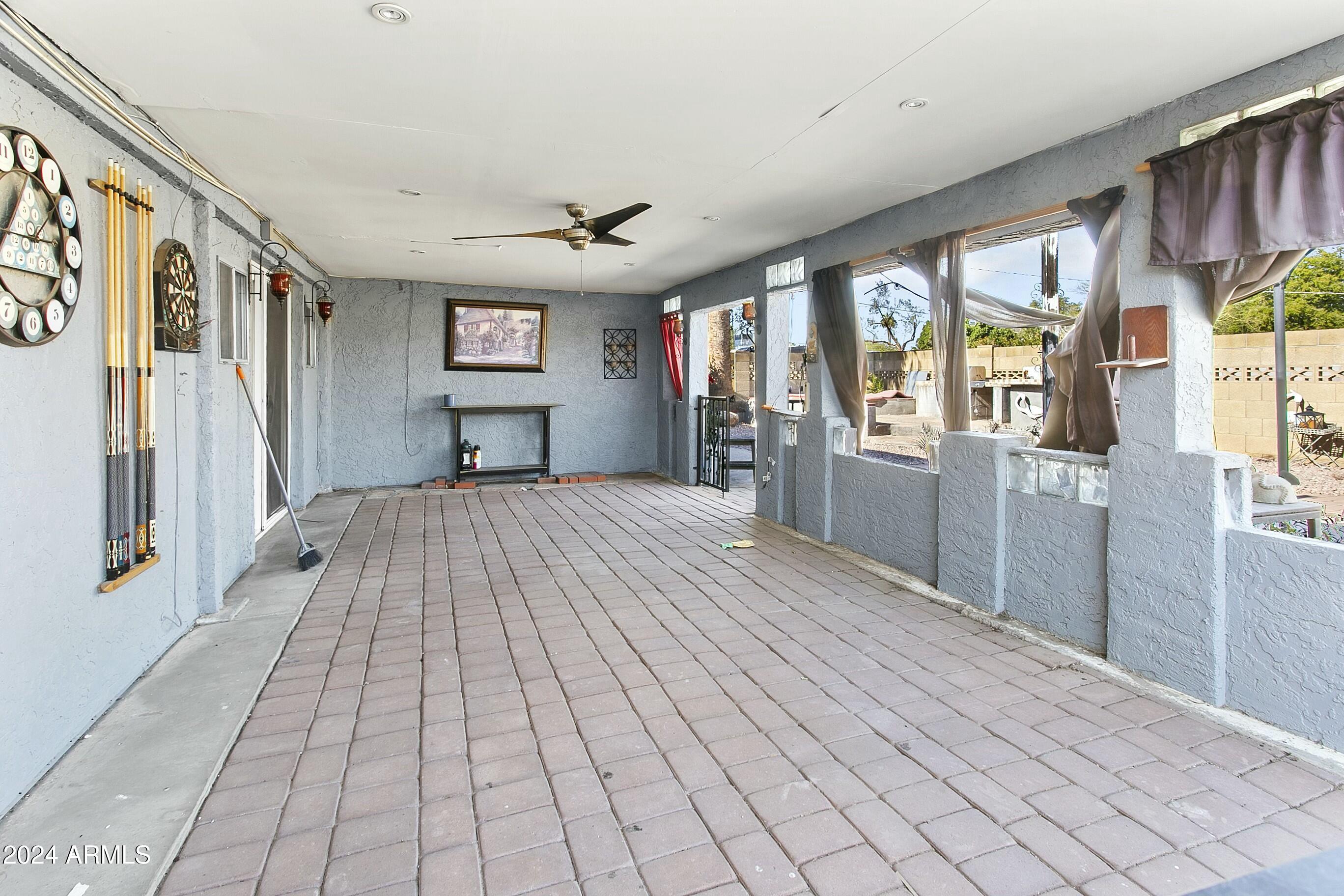 3818 E DESERT COVE Avenue