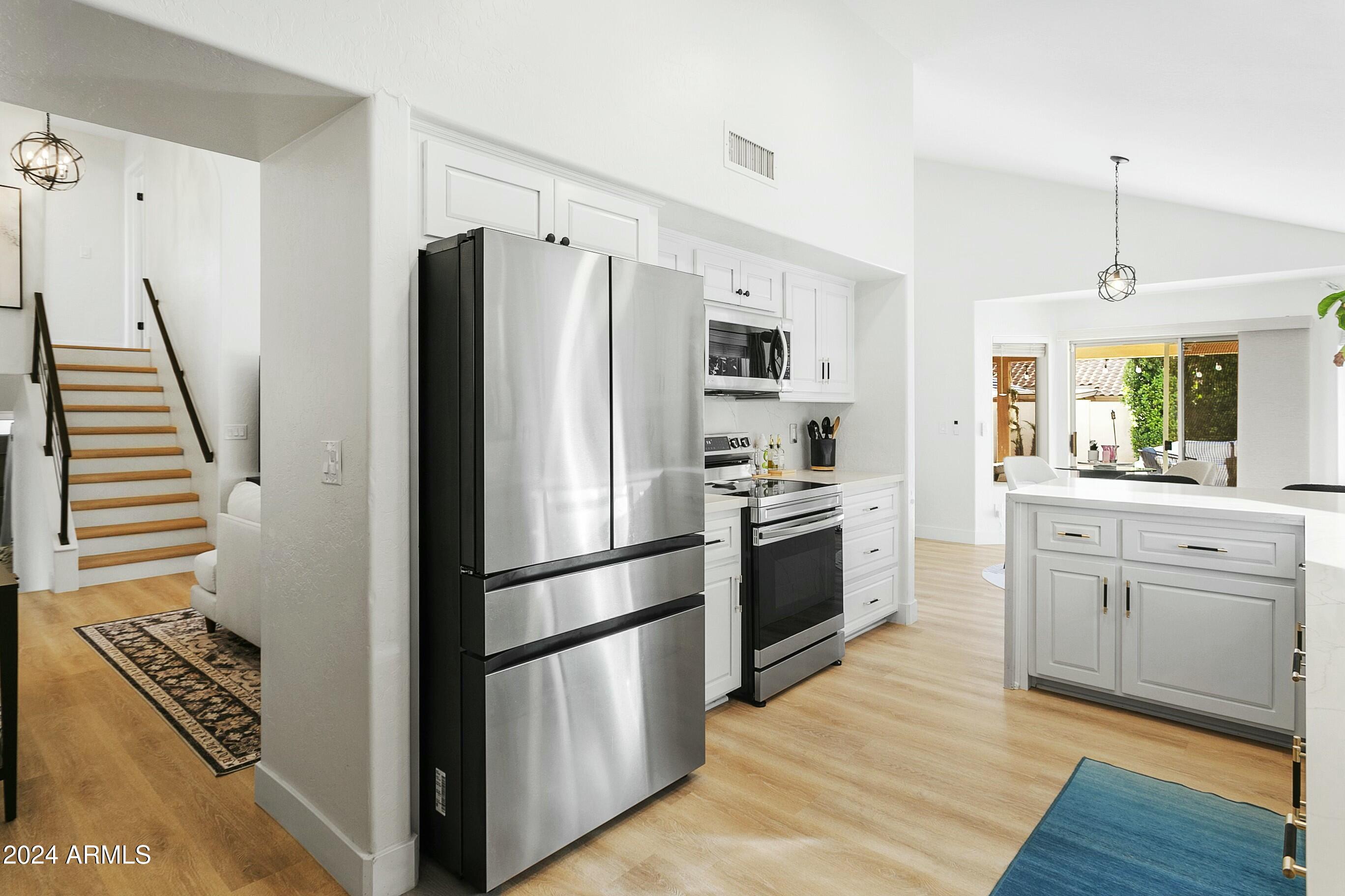 4601 E DESERT CACTUS Street