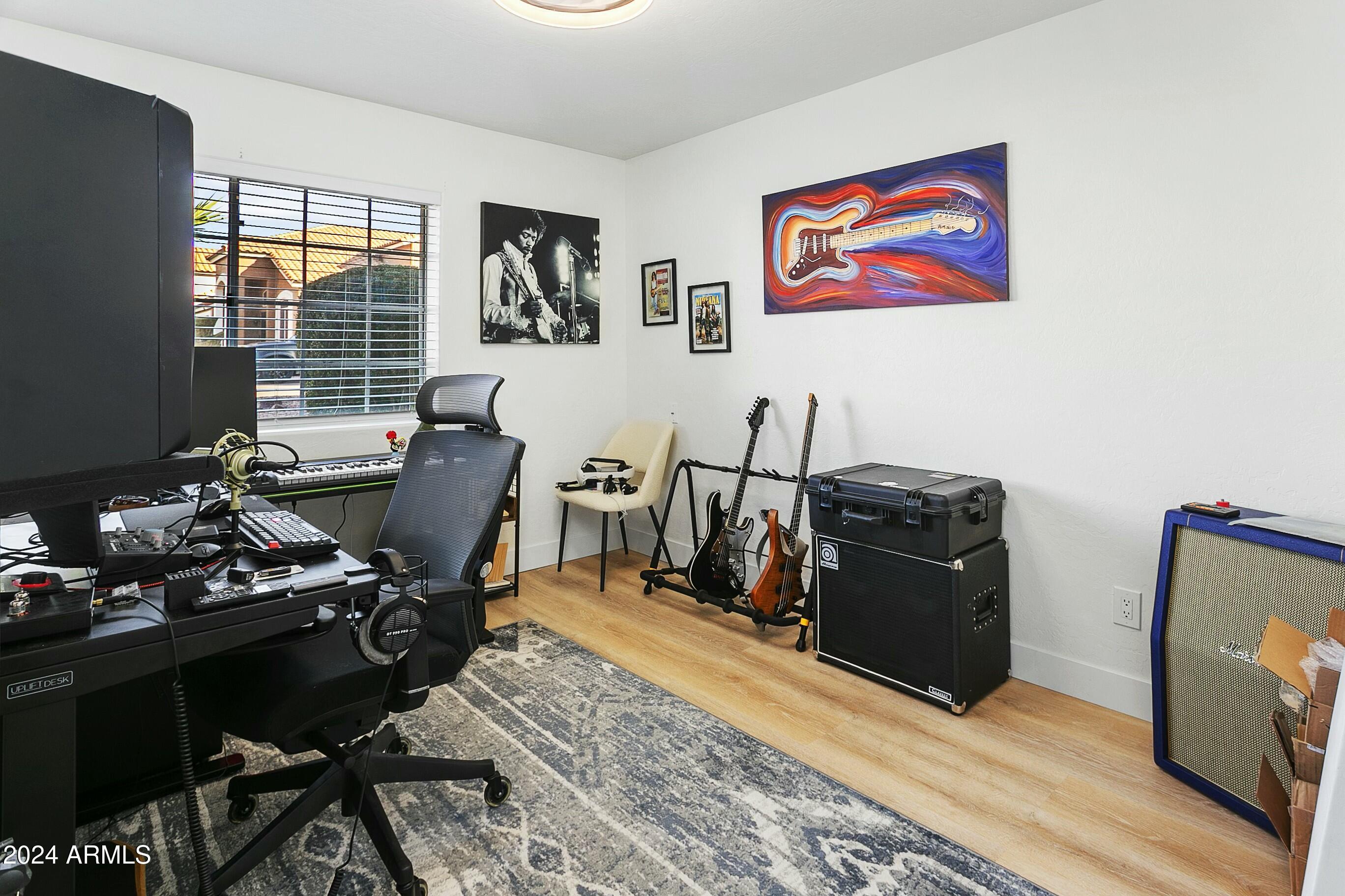 4601 E DESERT CACTUS Street