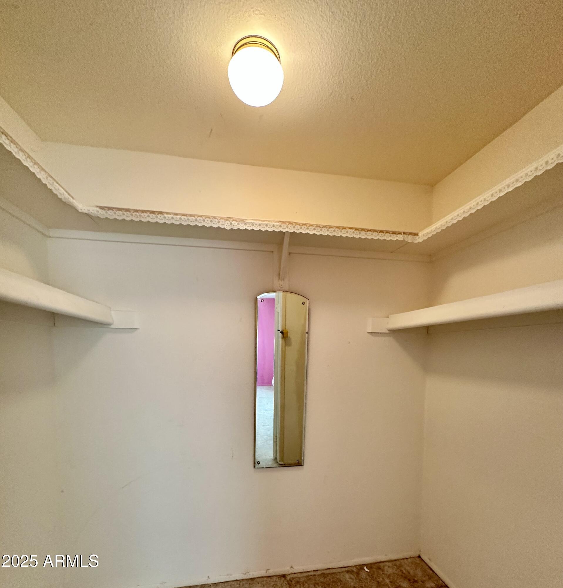 4829 E LAKE POINT Circle