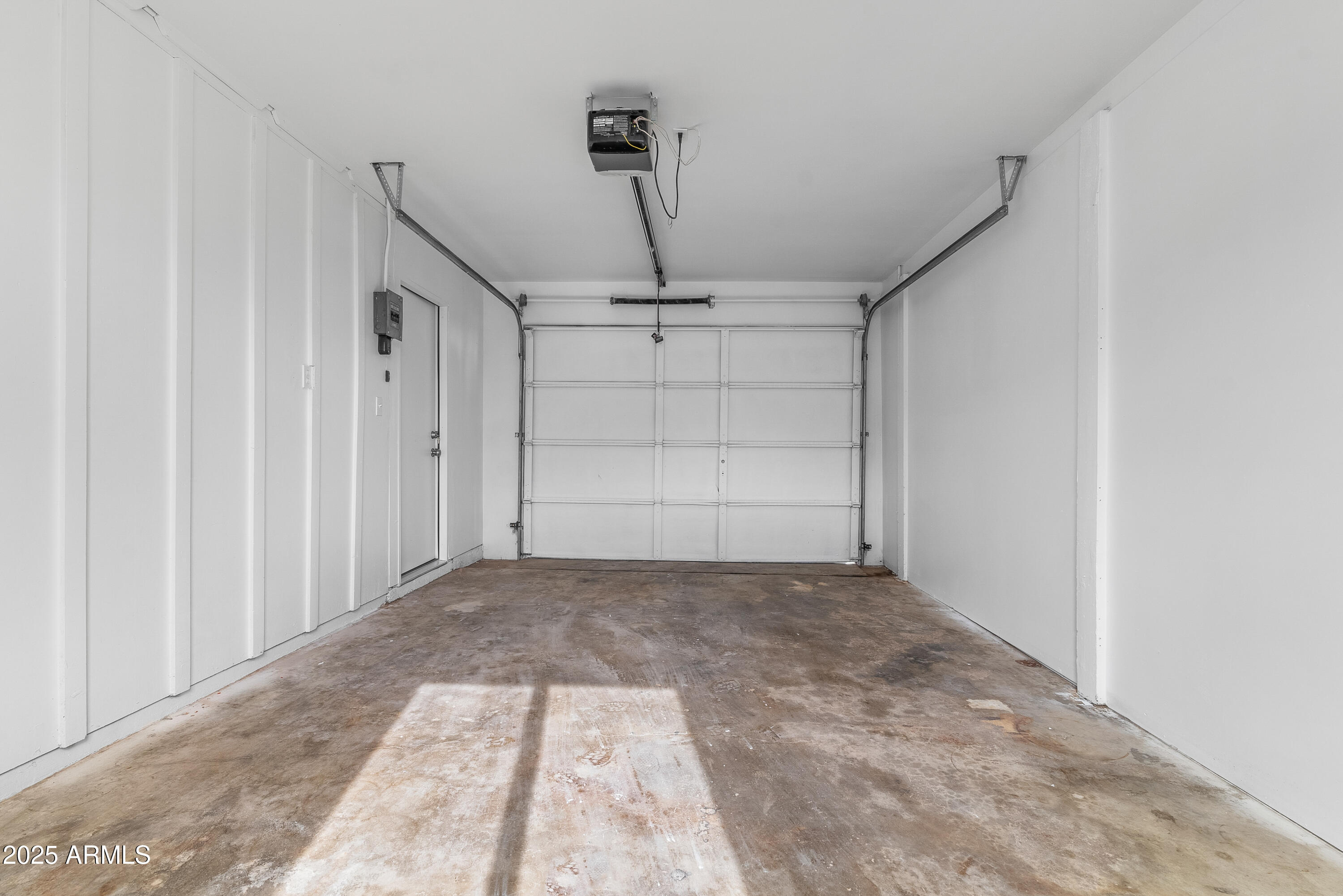 3002 W MANDALAY Lane