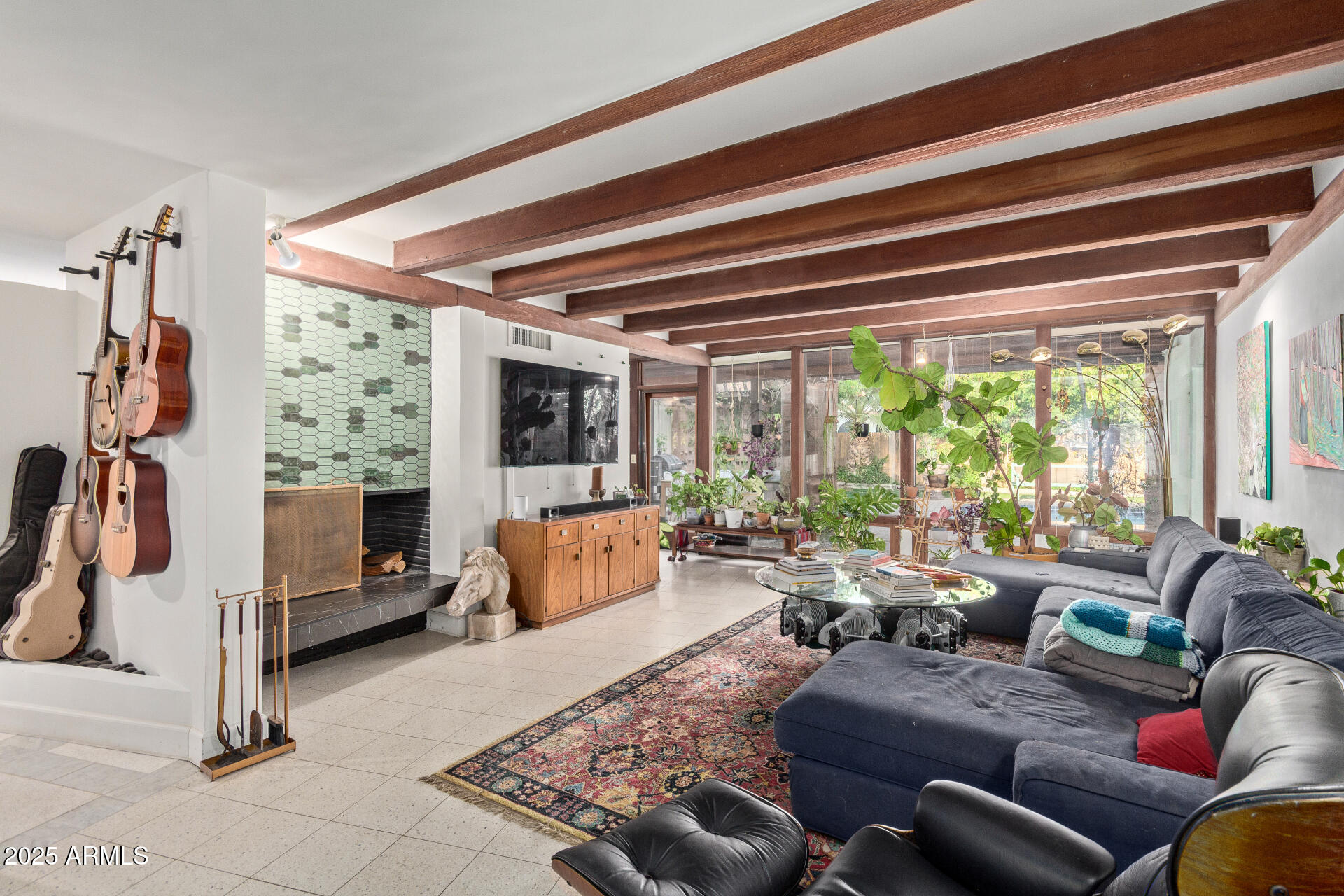 301 W ROYAL PALM Road