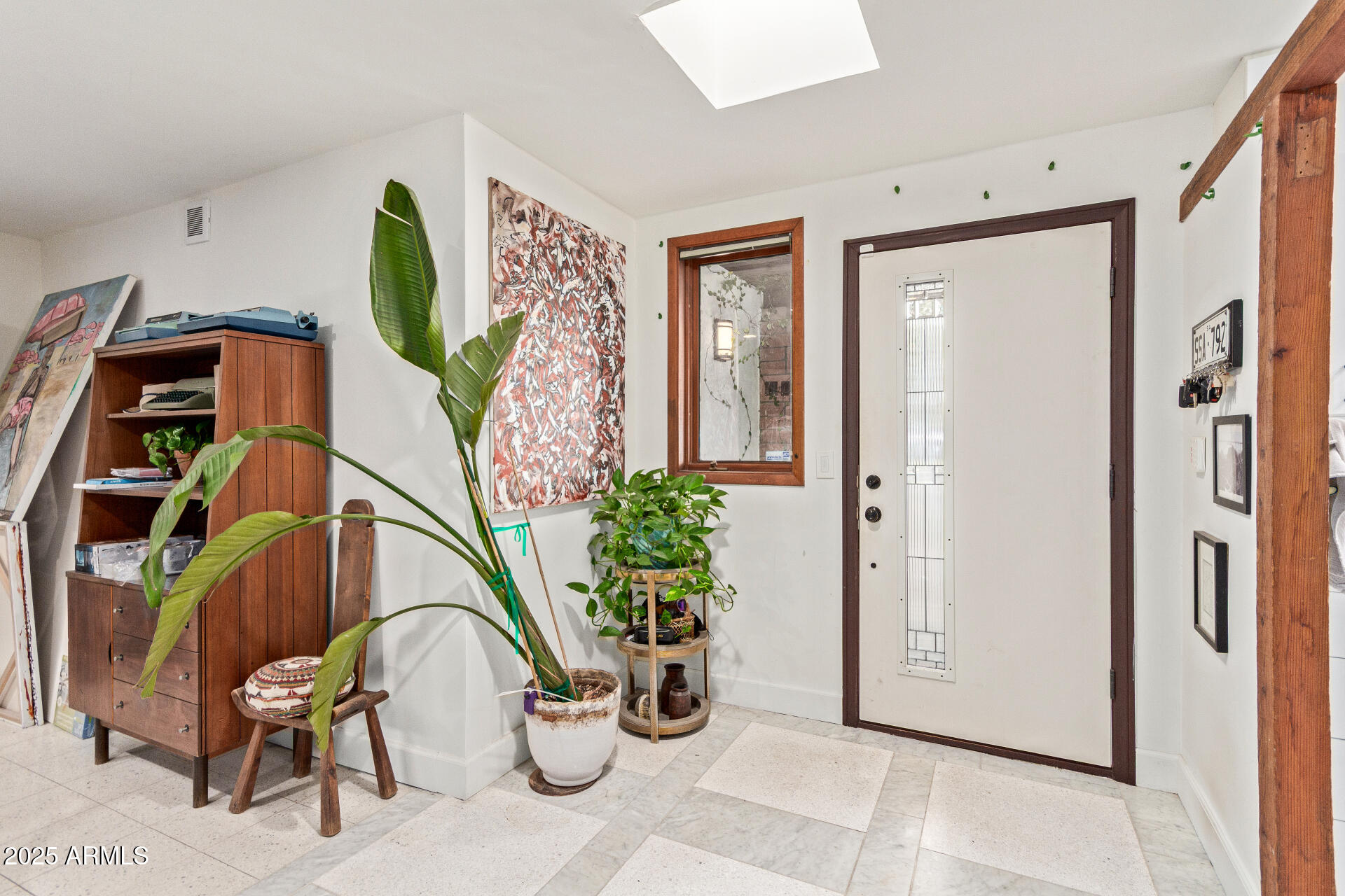 301 W ROYAL PALM Road