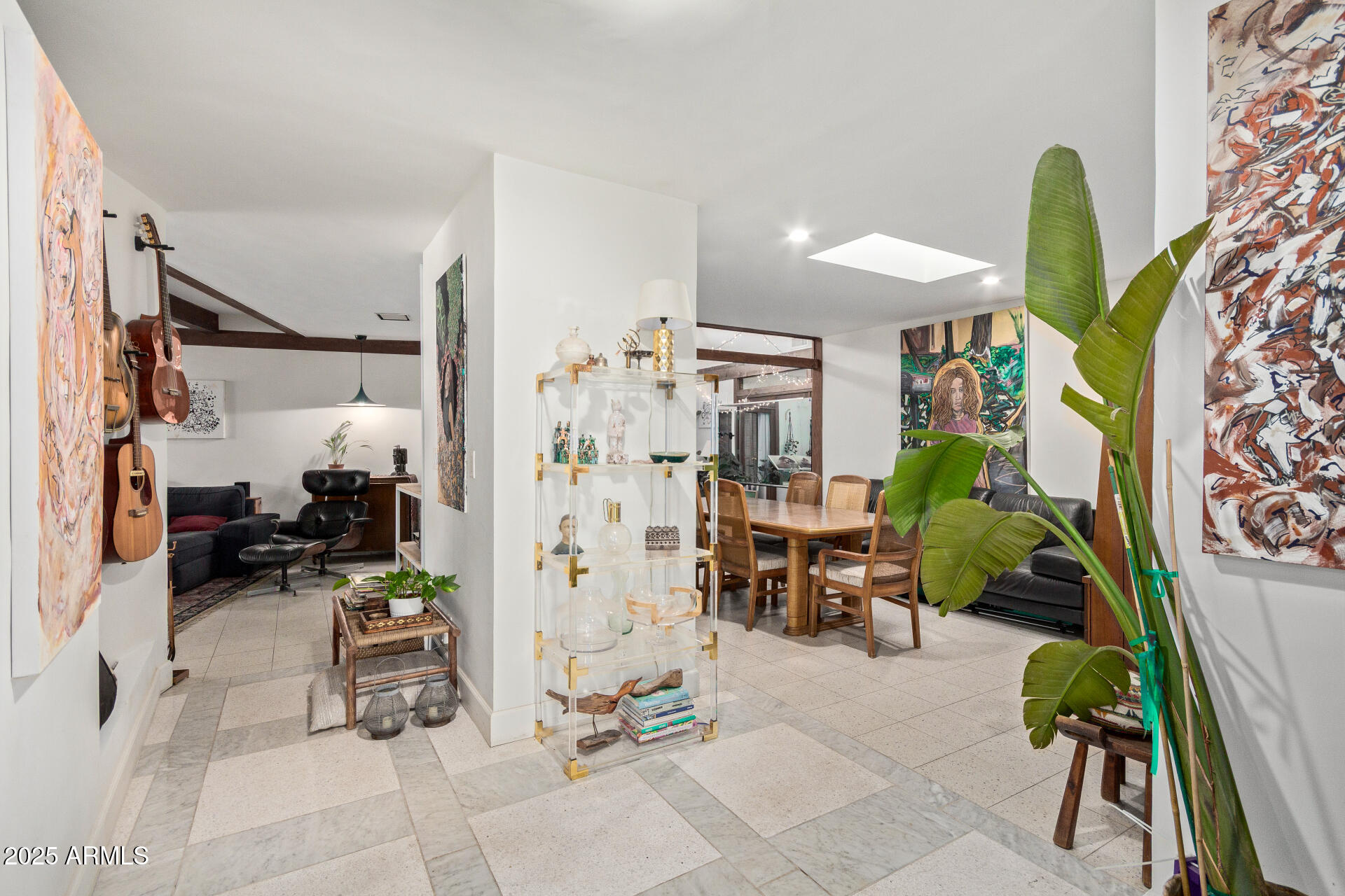 301 W ROYAL PALM Road