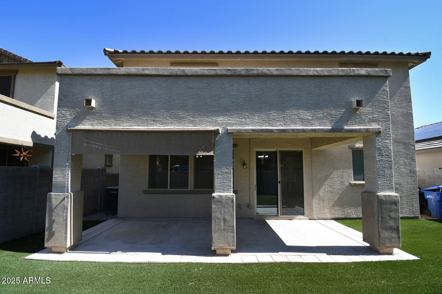 2721 E DUNBAR Drive