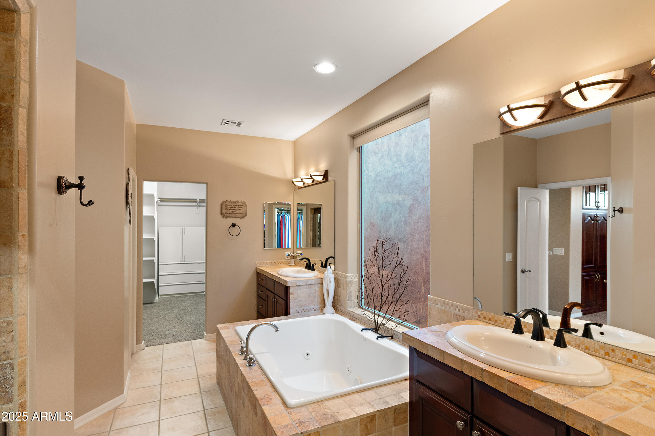 11607 N 12TH Terrace