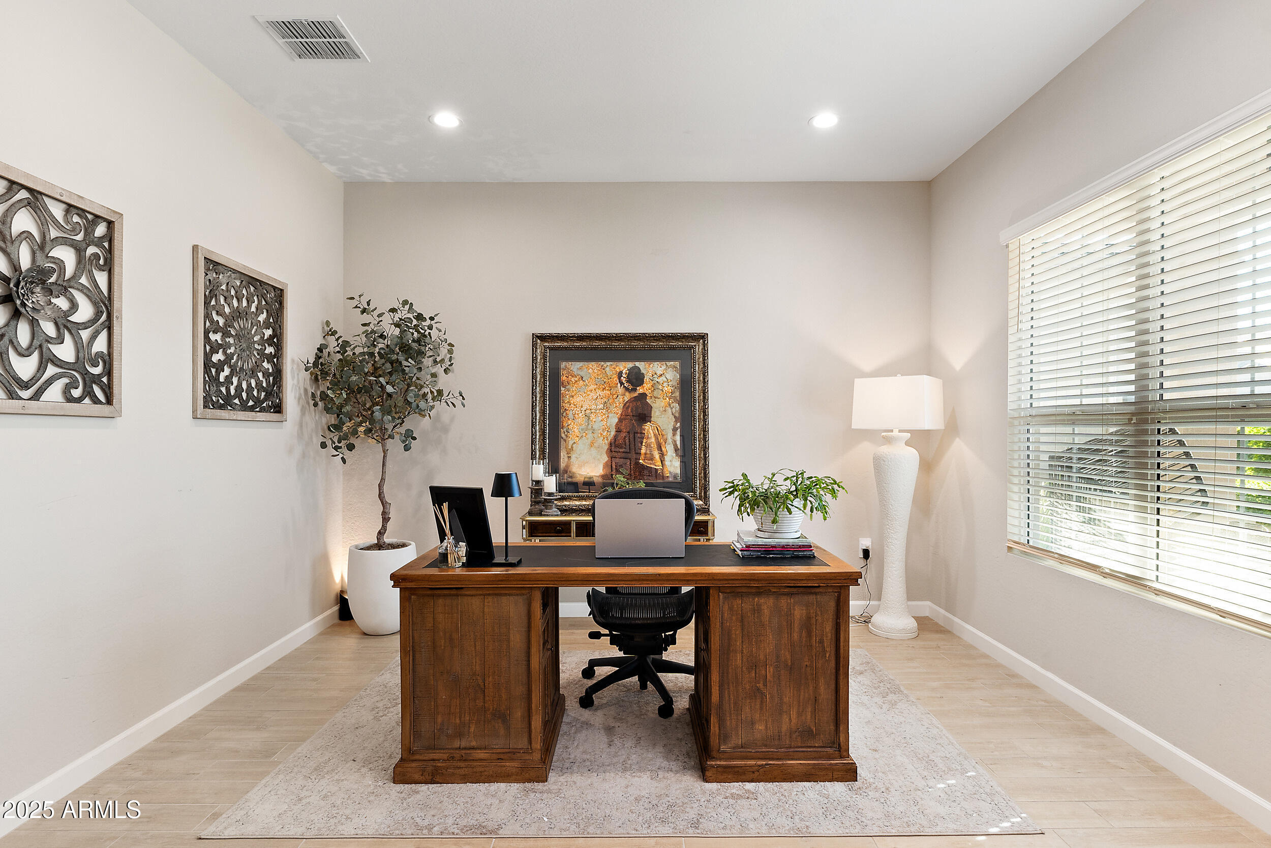 6028 E LONE CACTUS Drive