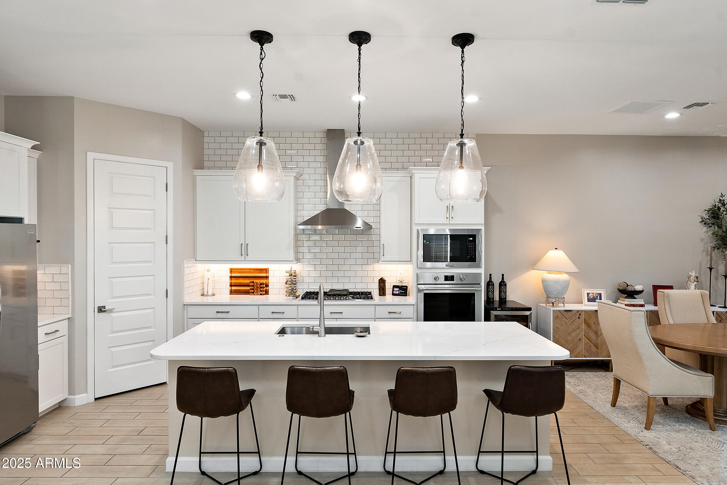 6028 E LONE CACTUS Drive