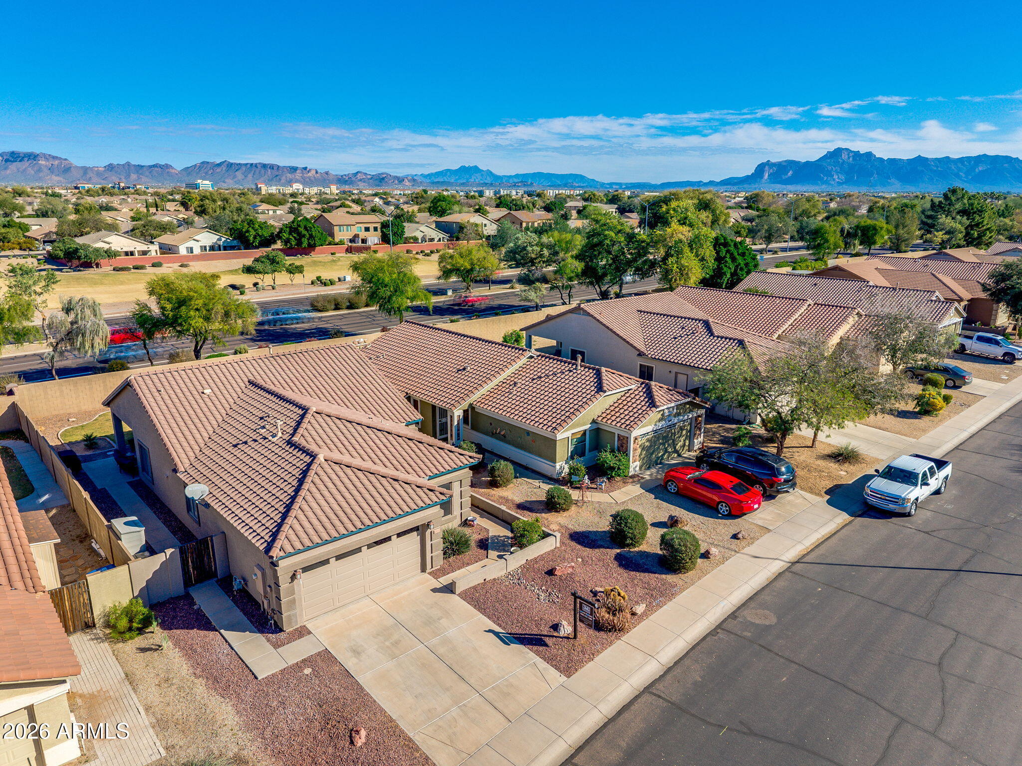 10152 E KNOWLES Avenue