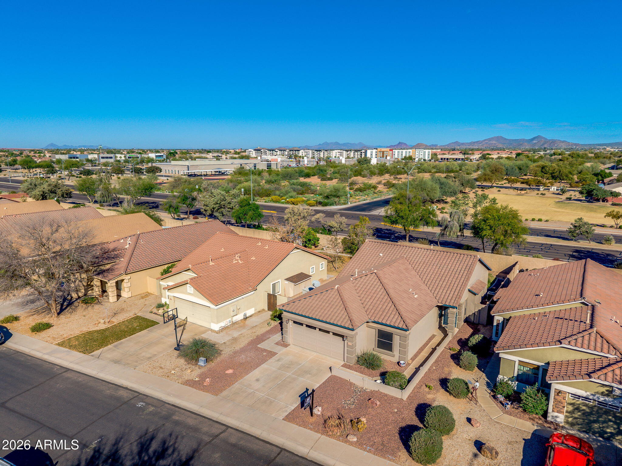 10152 E KNOWLES Avenue