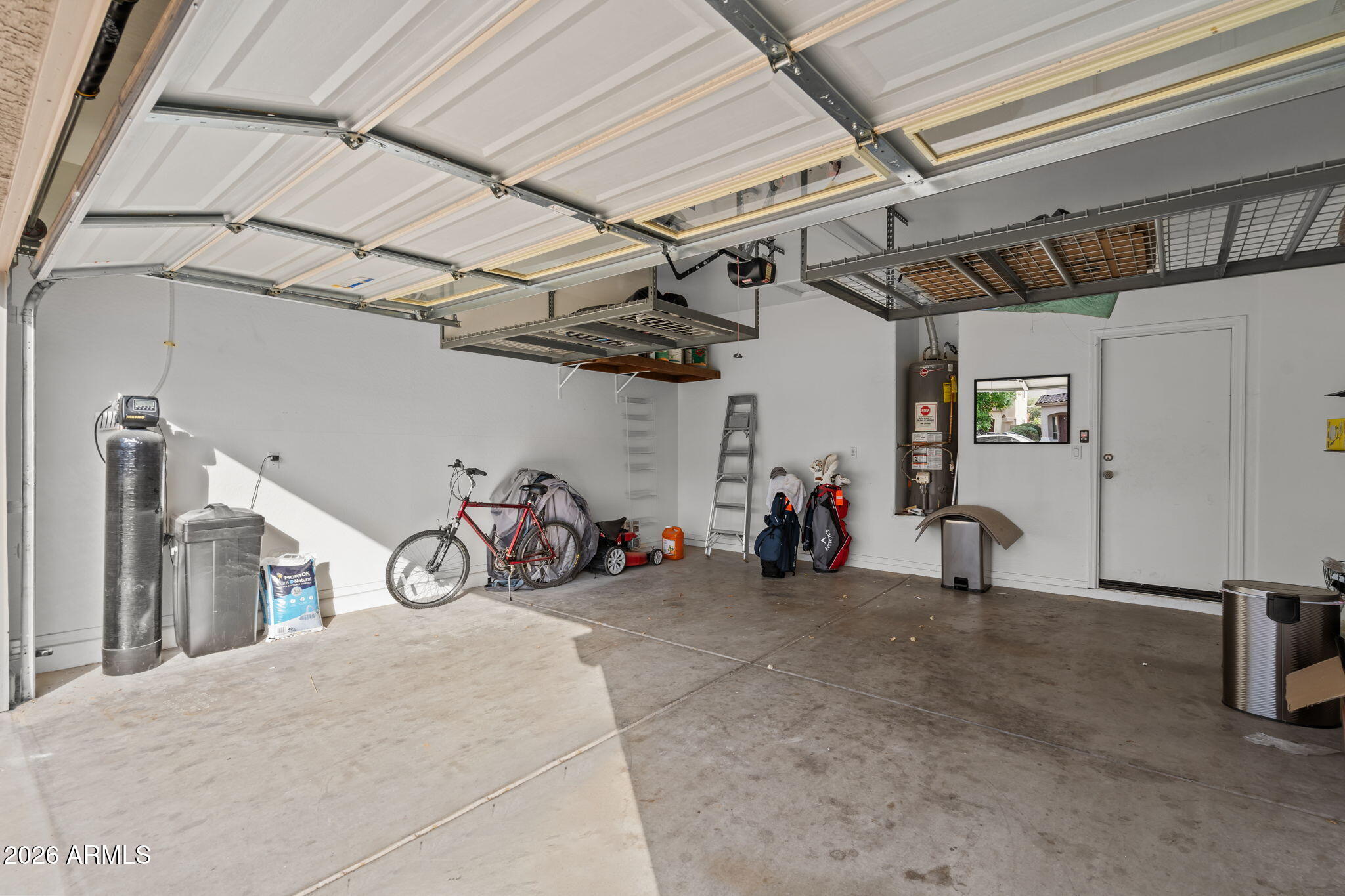 10152 E KNOWLES Avenue