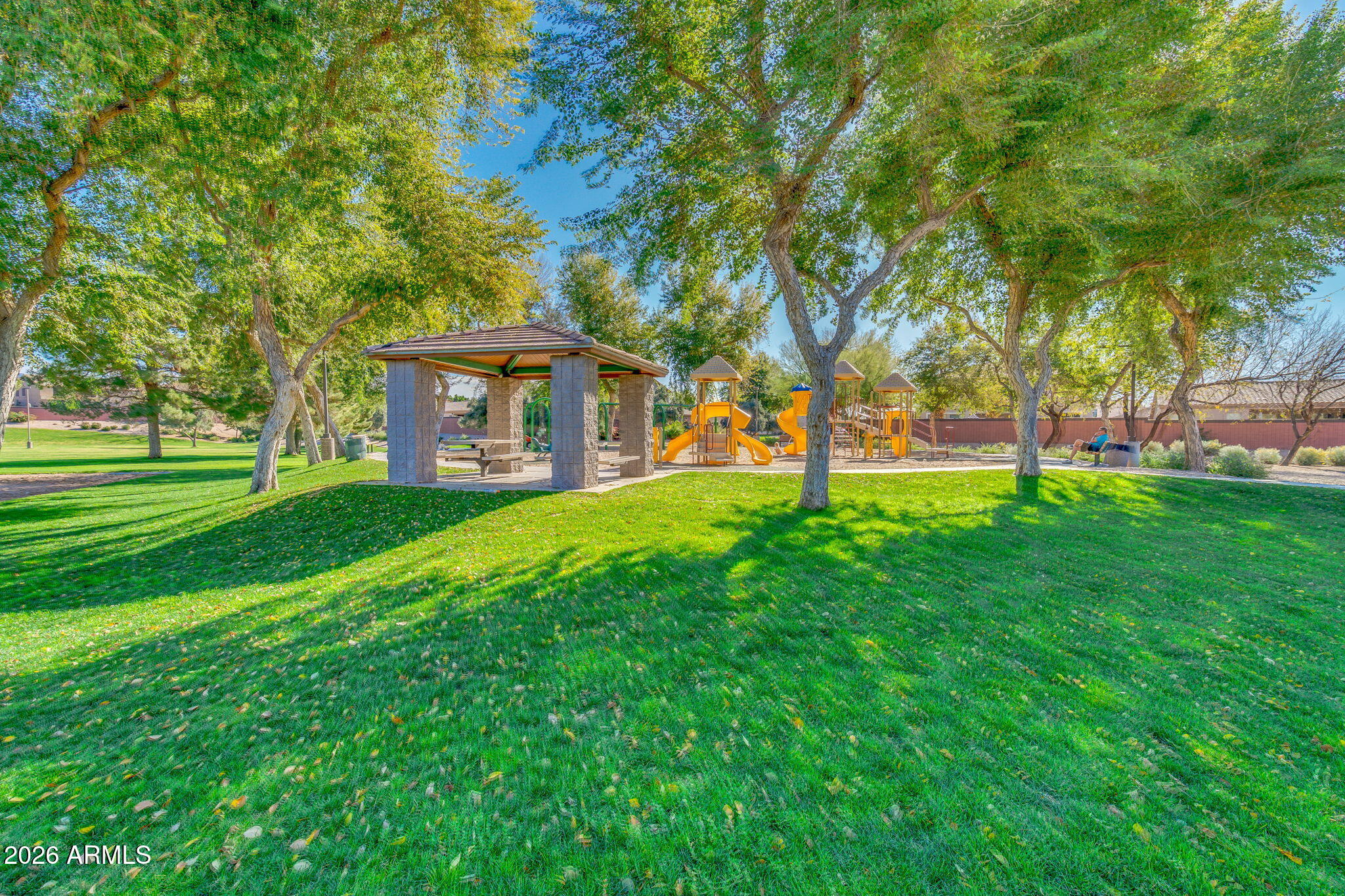 10152 E KNOWLES Avenue