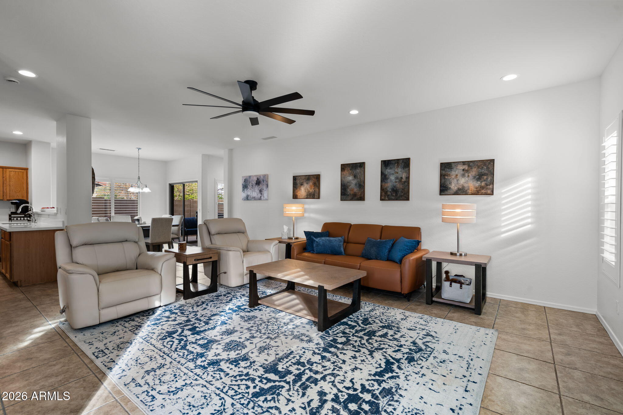 10152 E KNOWLES Avenue