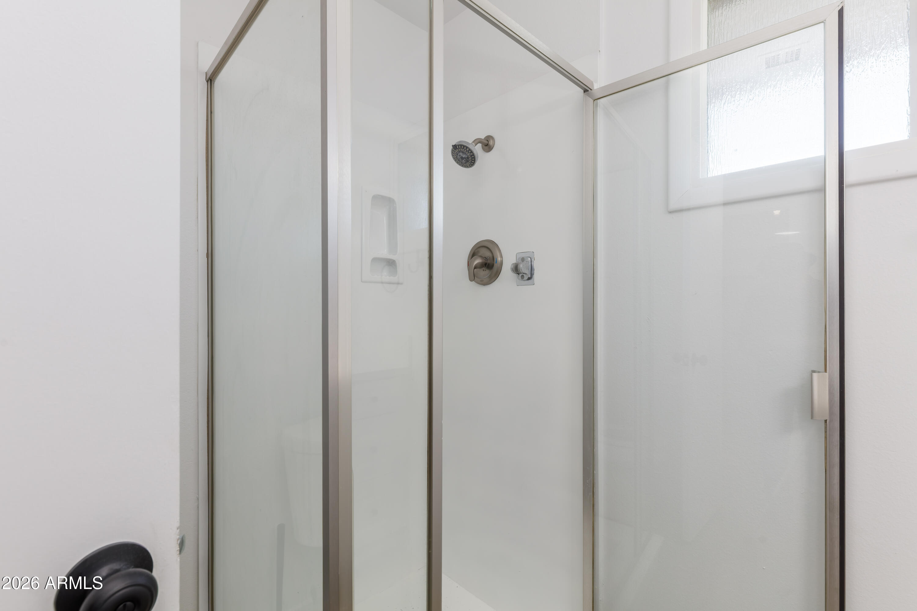 1041 E FAIRMONT Drive