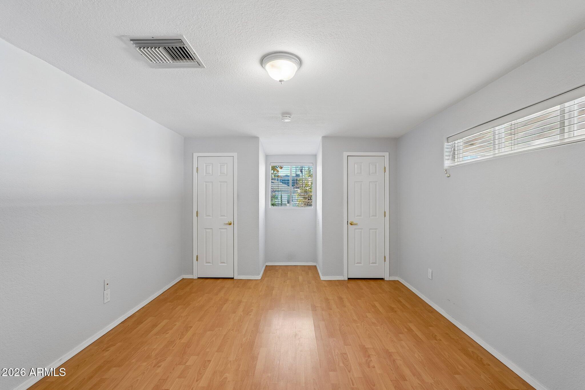 37 W EDGEMONT Avenue
