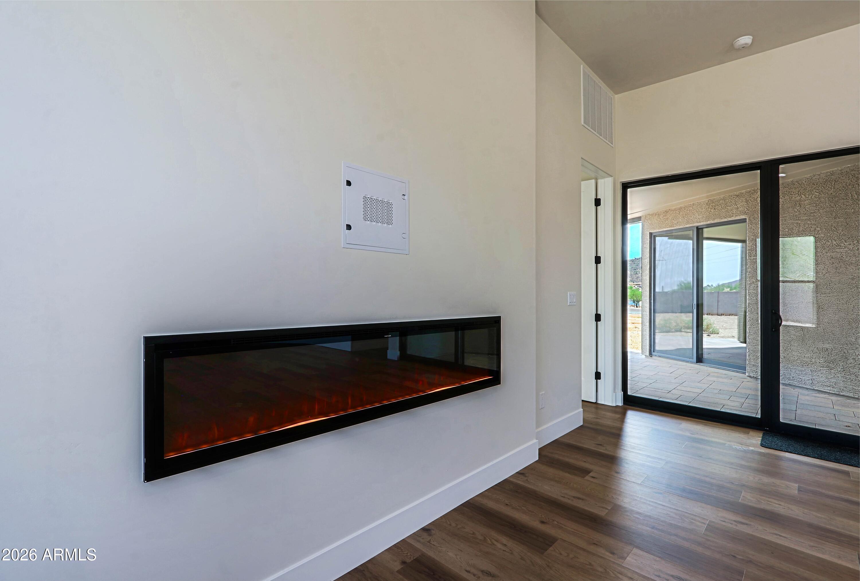 553 W CAVALRY Road