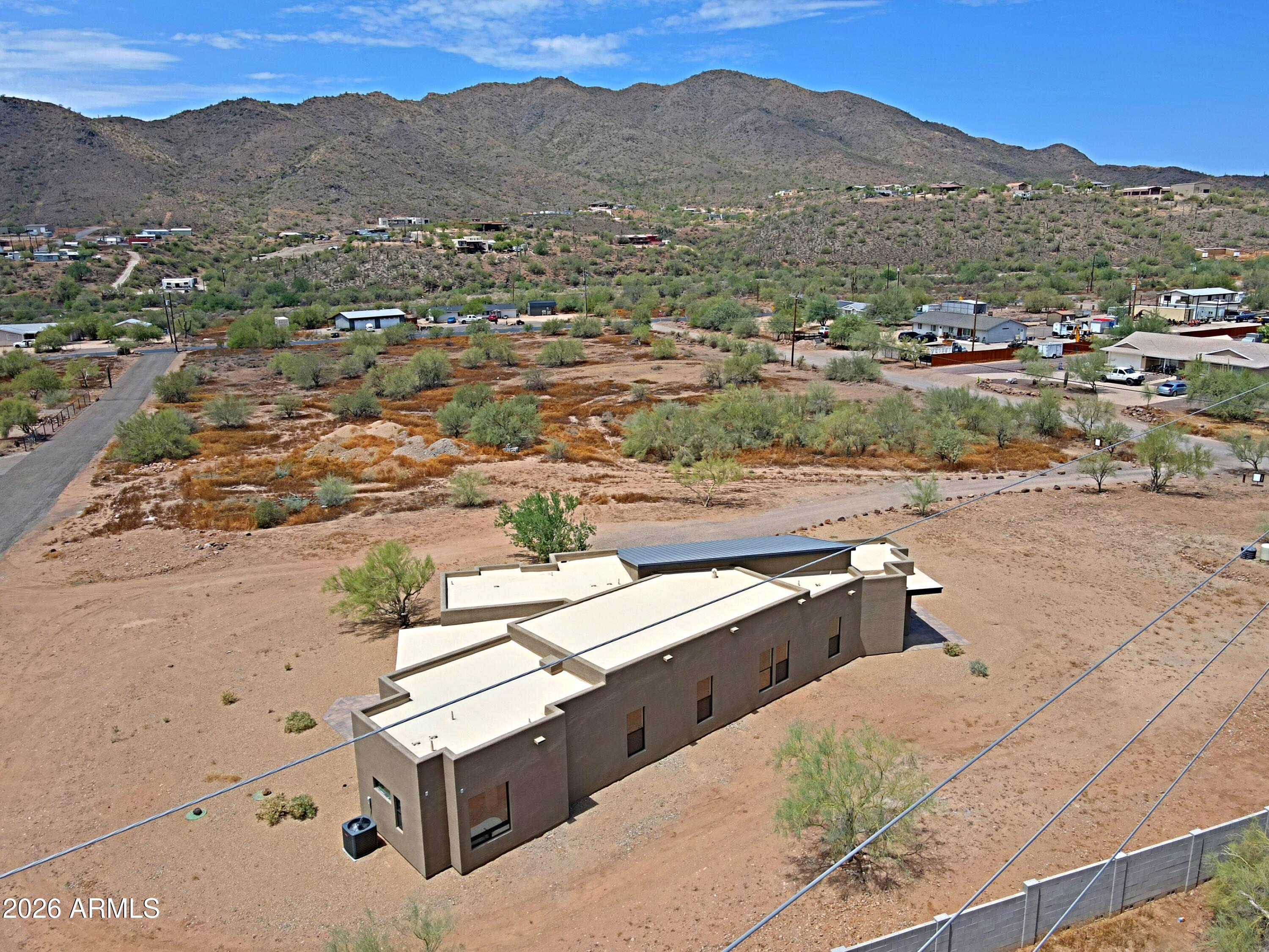 553 W CAVALRY Road