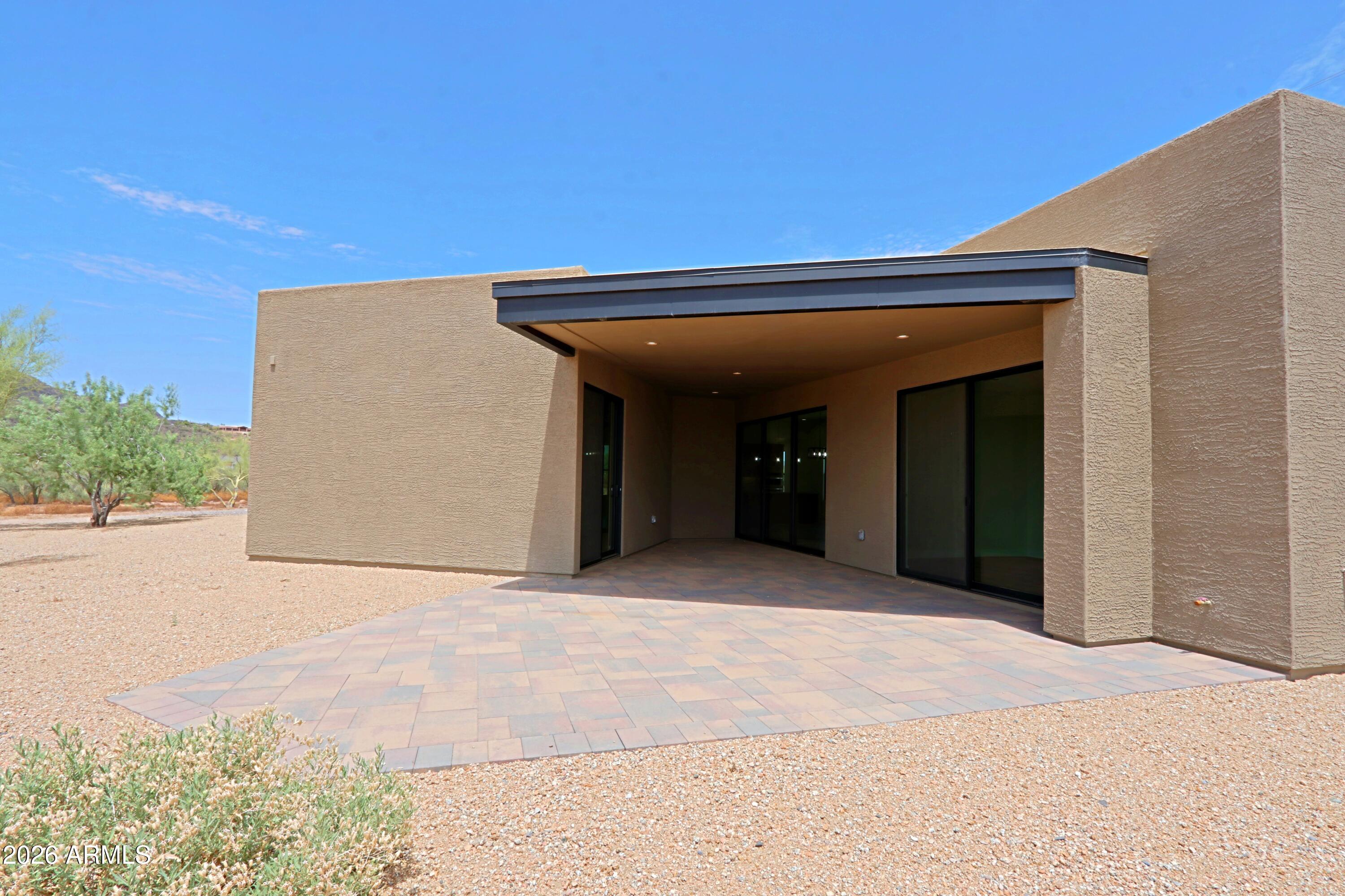 553 W CAVALRY Road