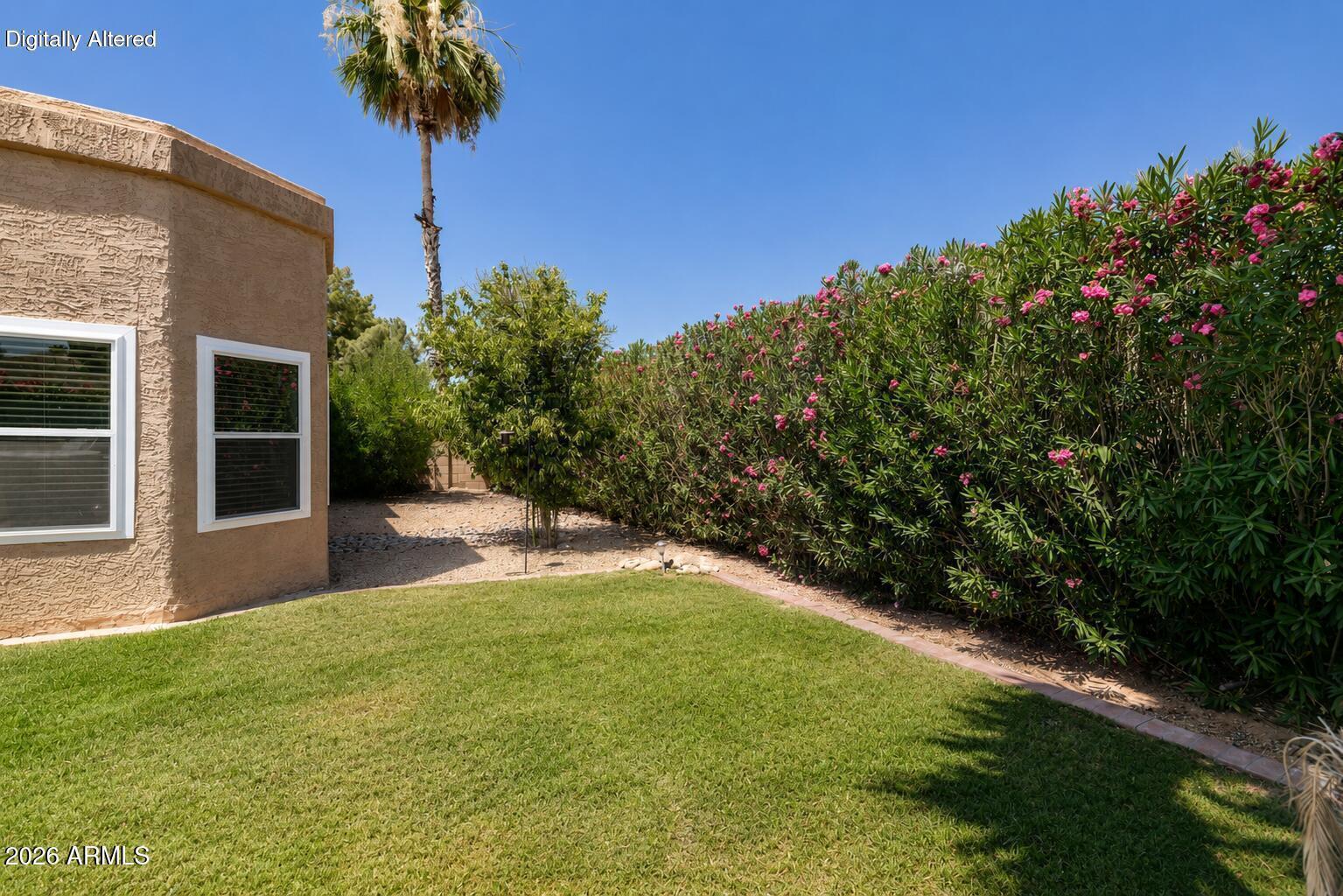 6769 E GRANDVIEW Drive