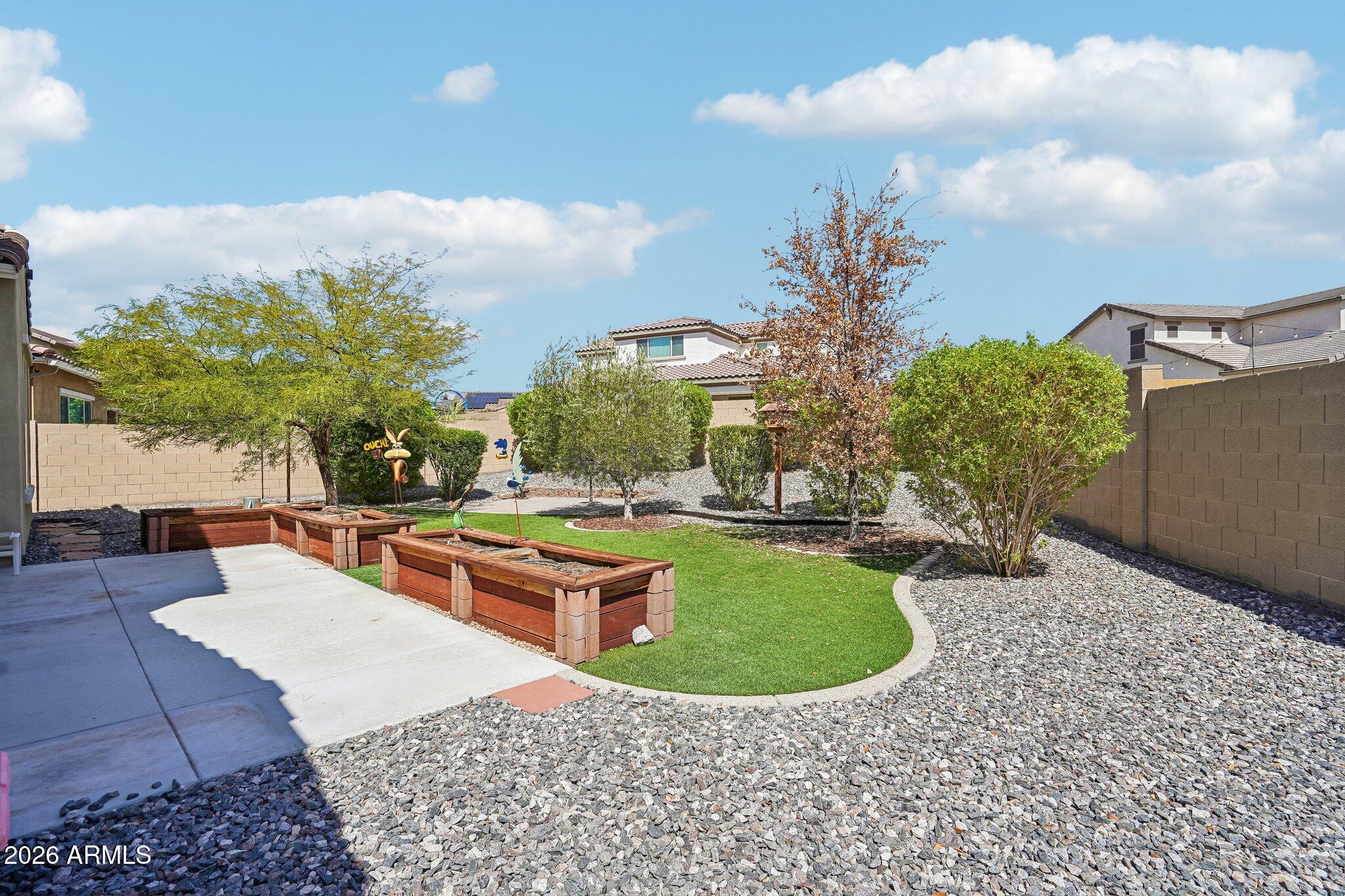 17973 W GRANITE VIEW Drive