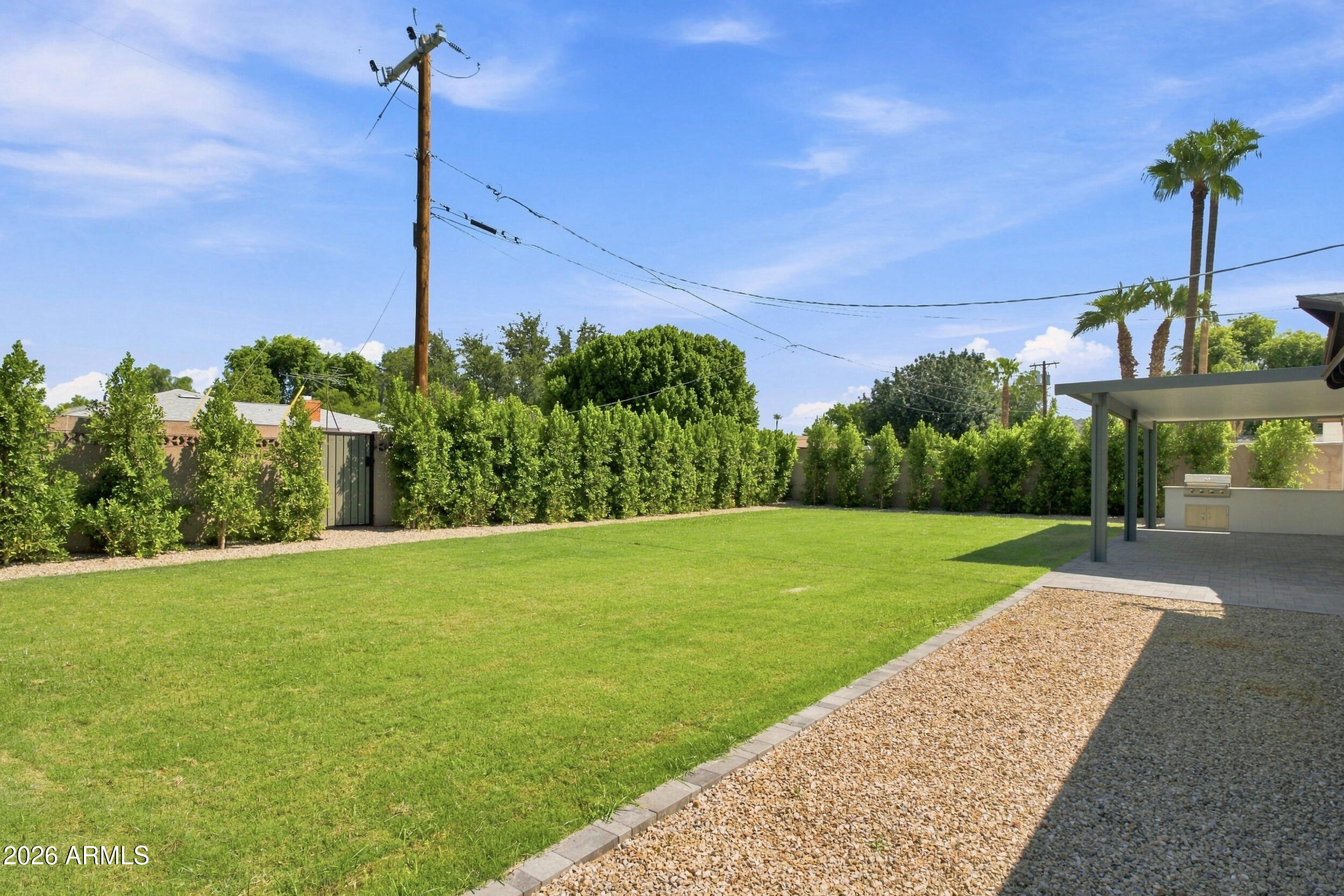 702 E DESERT PARK Lane