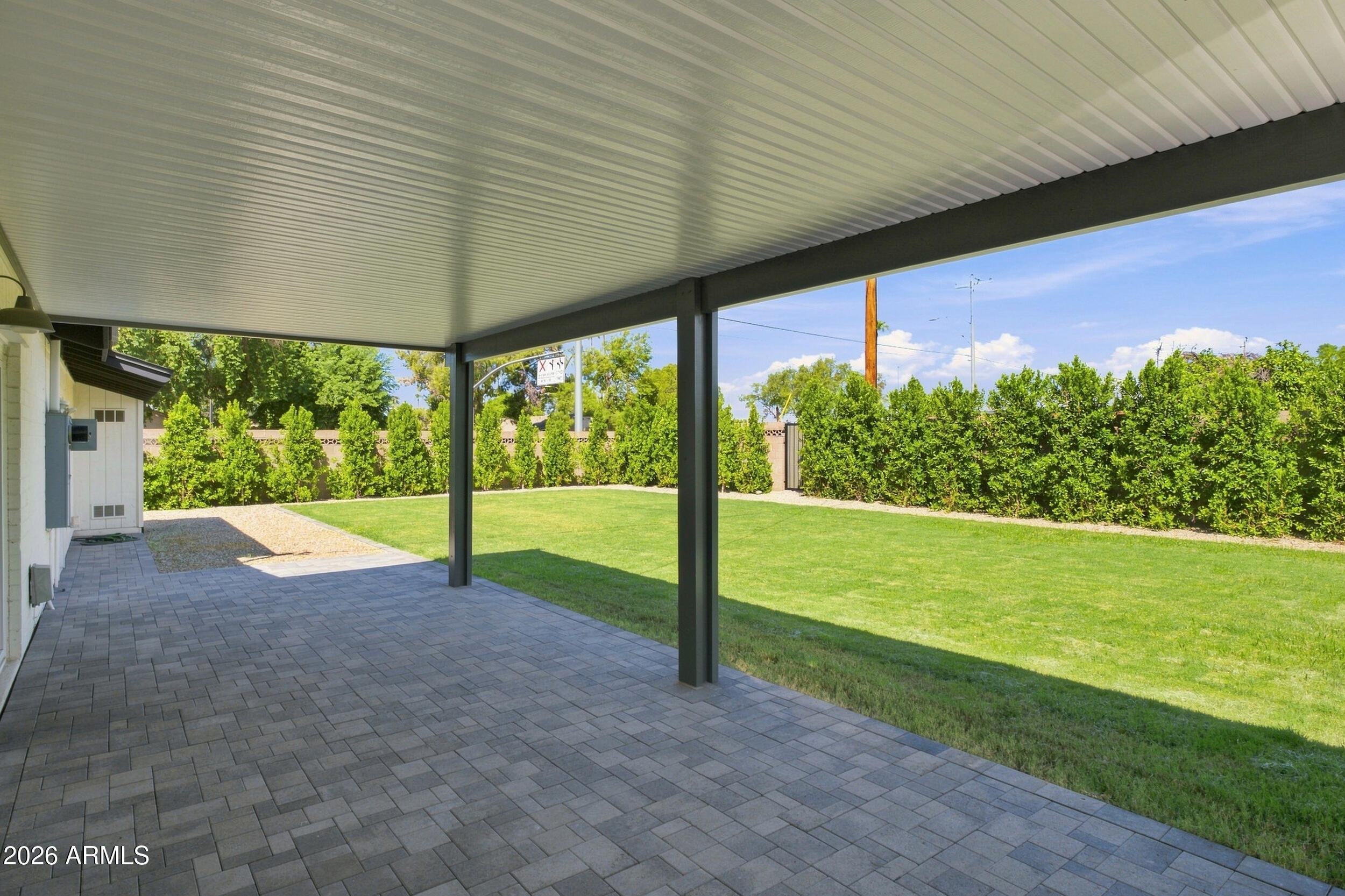 702 E DESERT PARK Lane