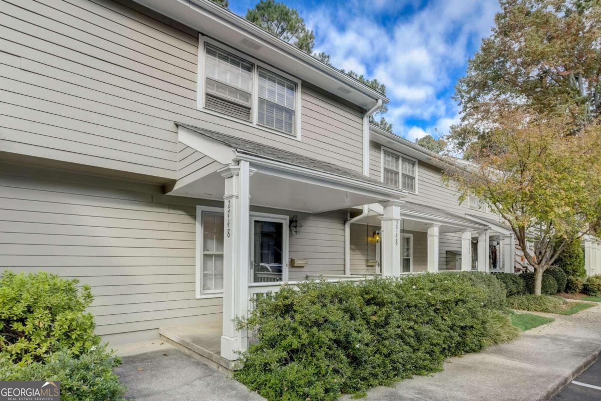 2748 Farmstead Road SE