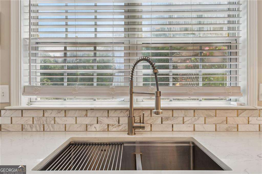 2508 Haddenham Lane SW