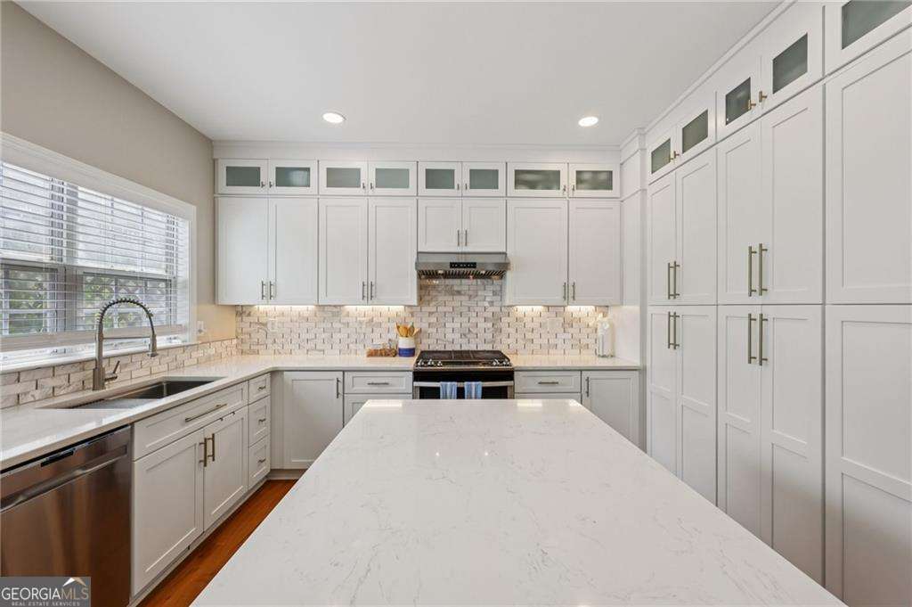 2508 Haddenham Lane SW