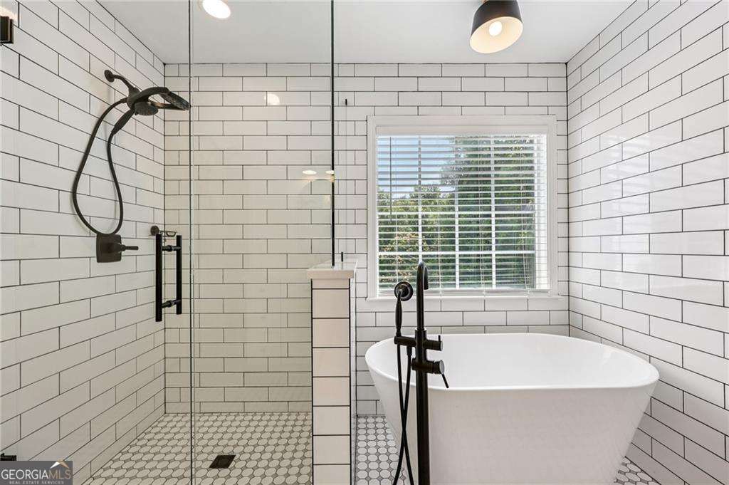 2508 Haddenham Lane SW