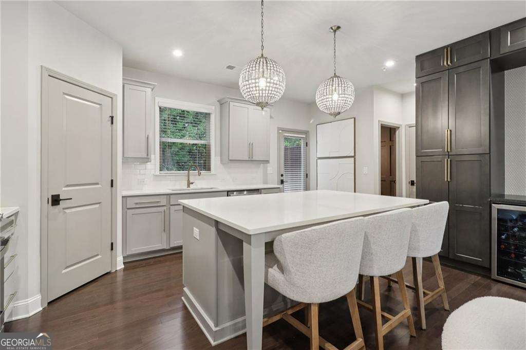 6616 Brooklyn Court SE