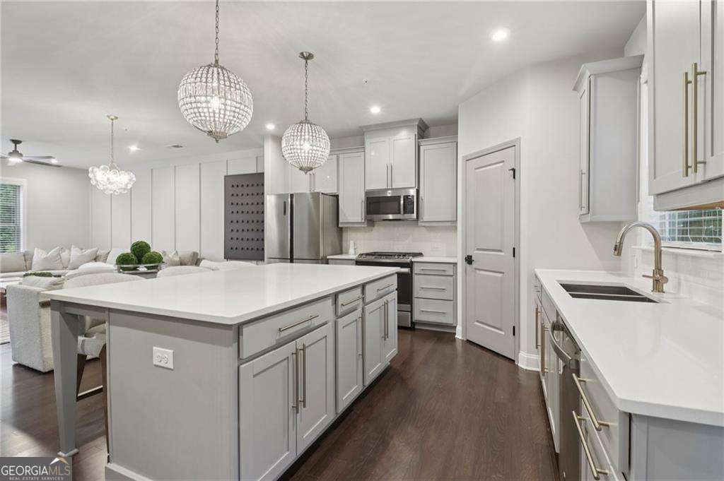 6616 Brooklyn Court SE