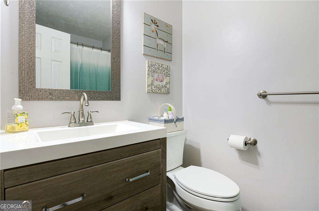 2418 Southern Oak Drive SW