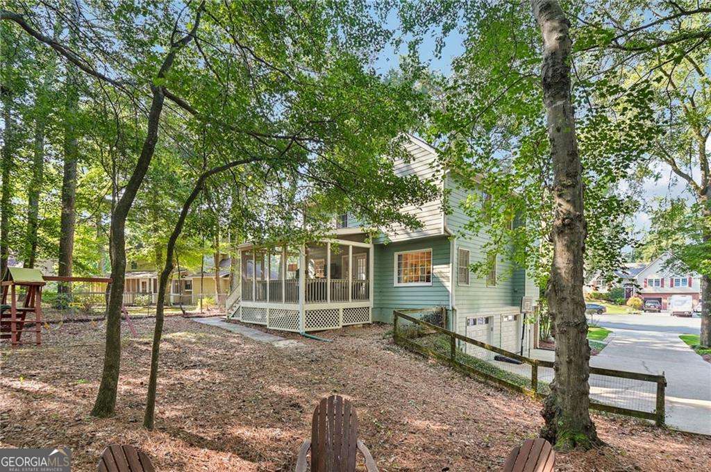 2418 Southern Oak Drive SW