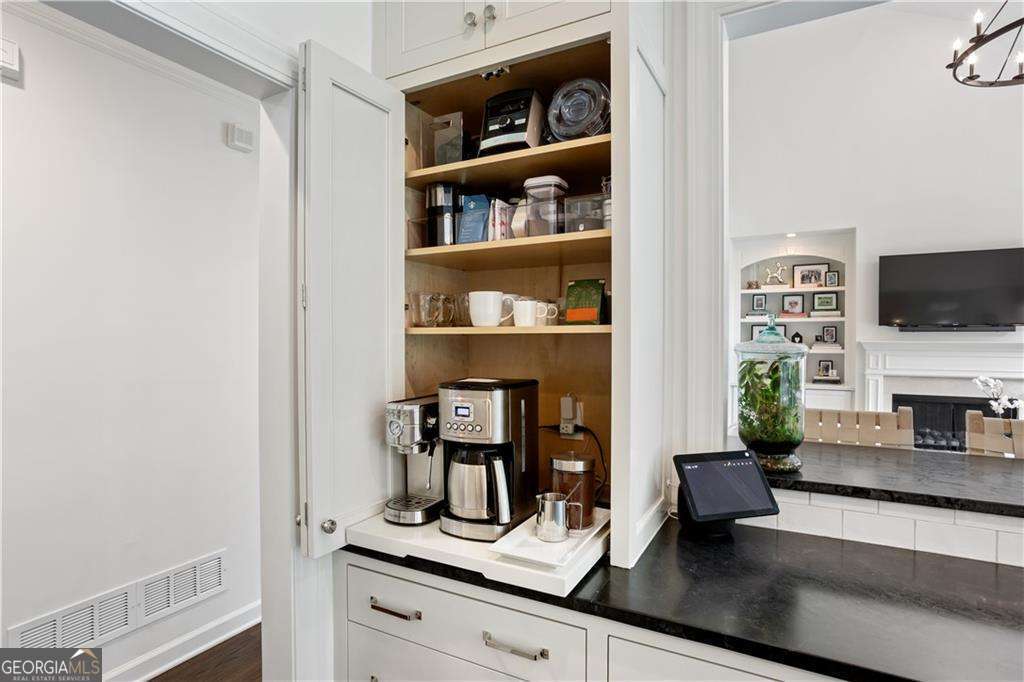 5377 Windsor Green Court SE