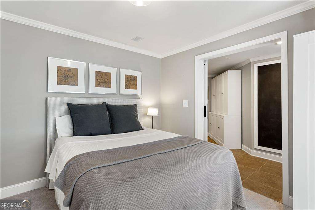 5377 Windsor Green Court SE