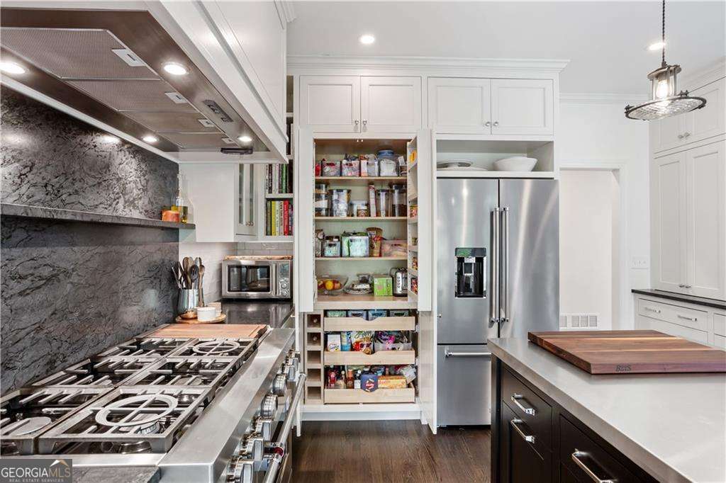 5377 Windsor Green Court SE