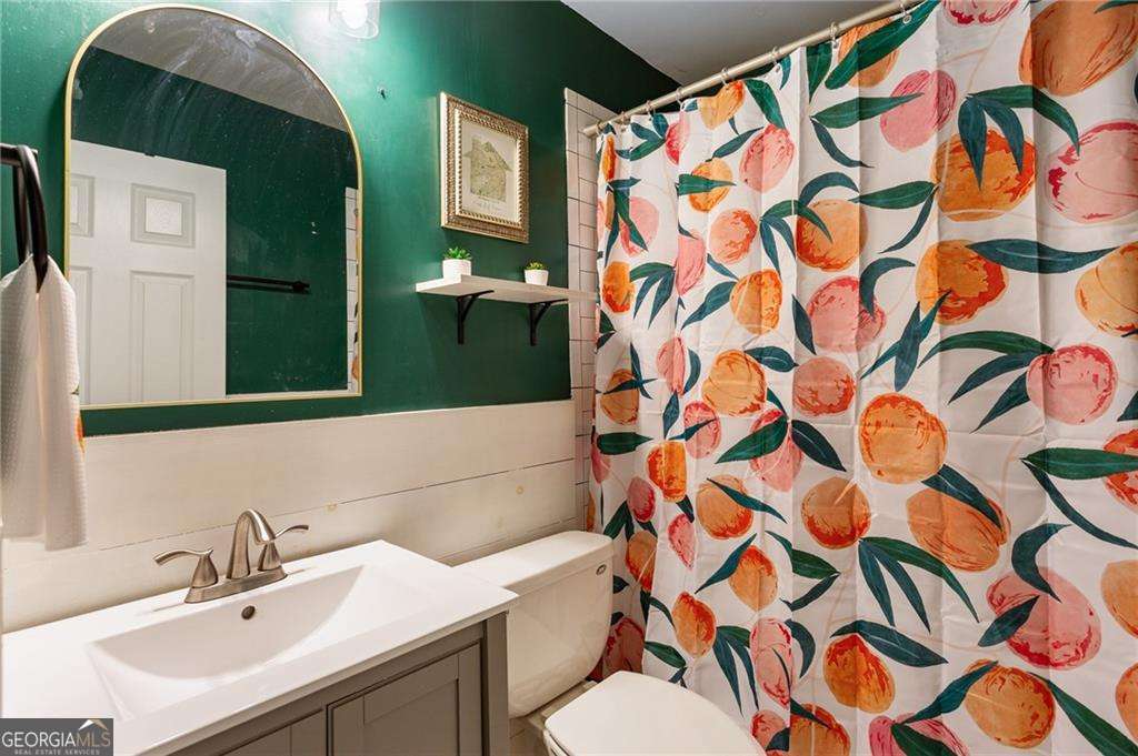 869 Wayland Court SE