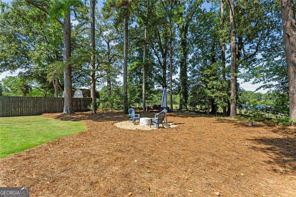 869 Wayland Court SE