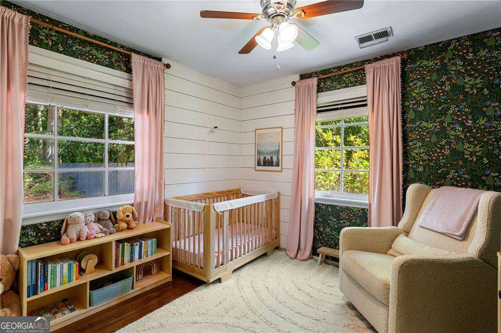 869 Wayland Court SE