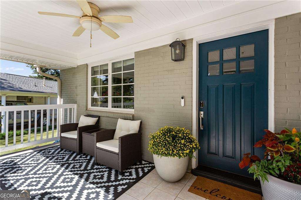 869 Wayland Court SE